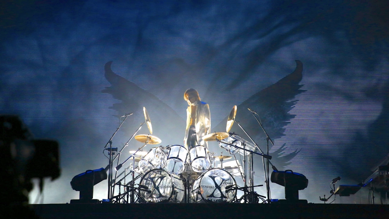 YOSHIKI successfully undergoes 3rd neck surgery