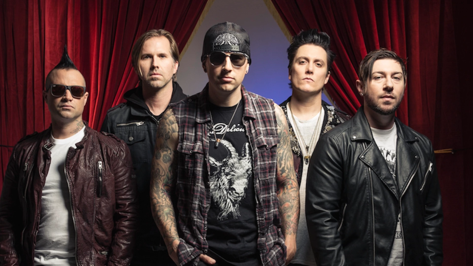 M-BAND SMACK DOWN 新品・未開封 Avenged Sevenfold's 'The Stage': M. Shadows Breaks Down Surprise Album