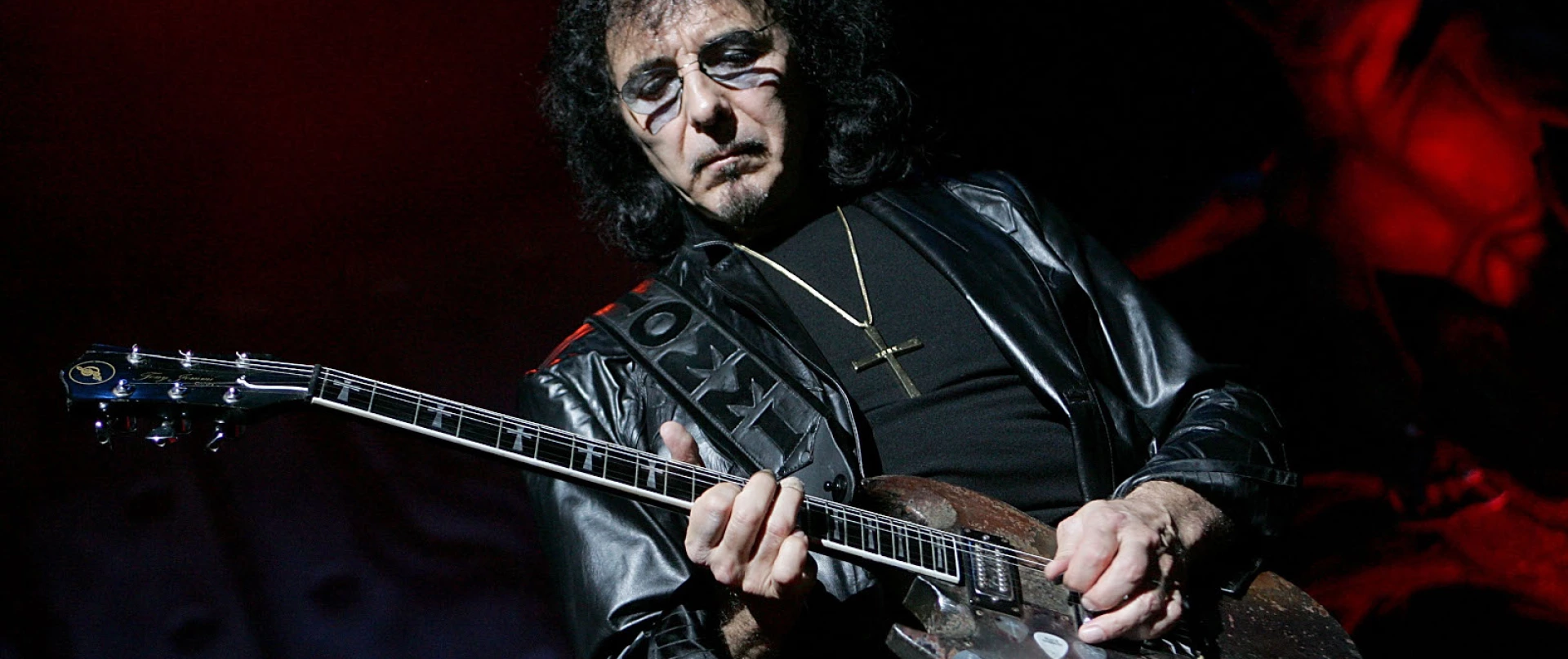 Black Sabbath #39 s Tony Iommi on quot Miami Monks quot Missing Drummers Dio #39 s