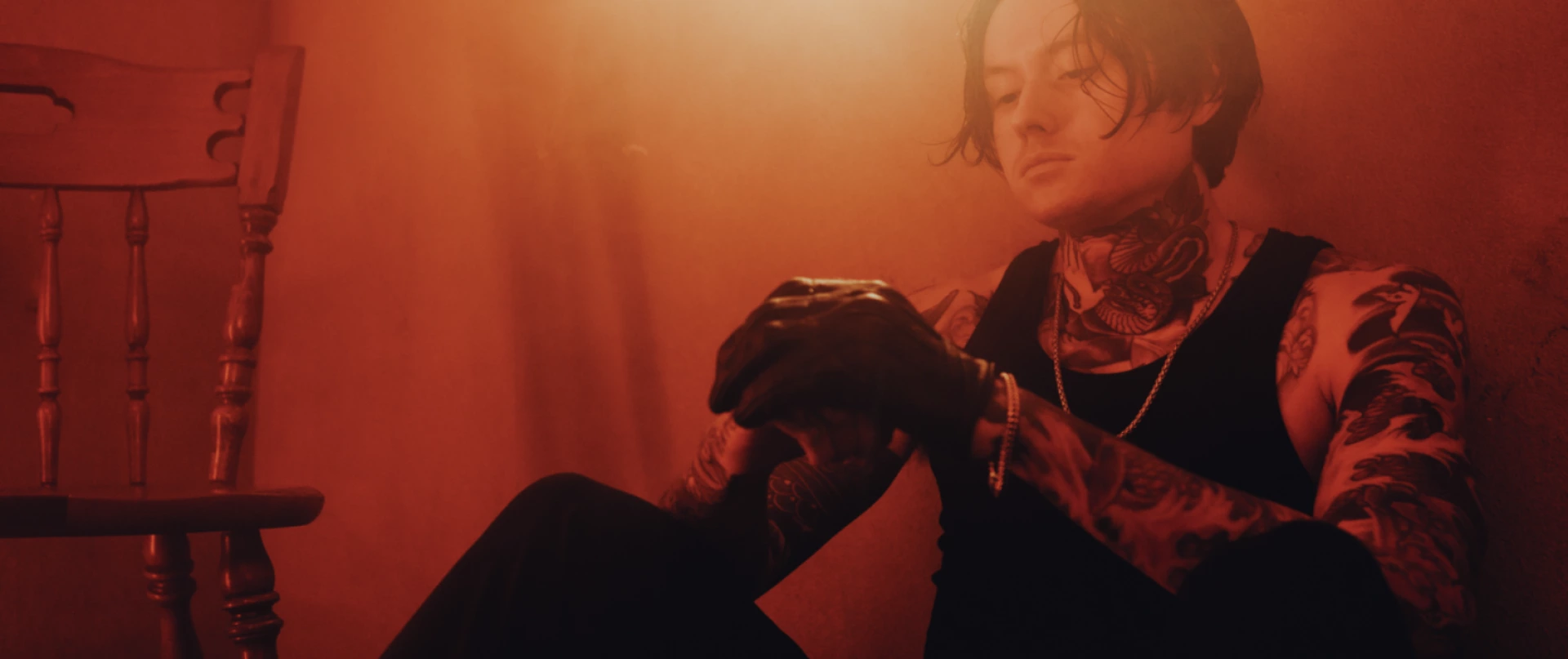 "Don't make BAD OMENS your life" NOAH SEBASTIAN wants his peace of mind