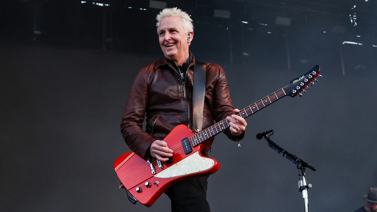 PEARL JAM's MIKE McCREADY announces 'Farewell to Seasons' graphic