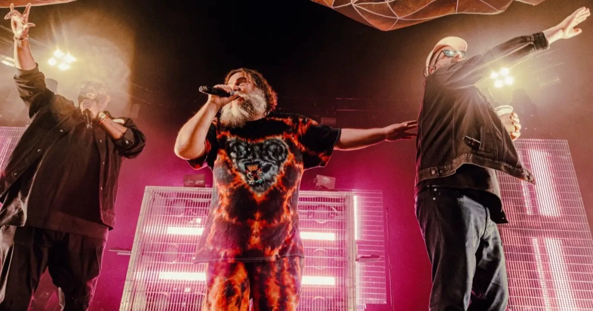 See JACK BLACK sing QUEEN onstage with RUN THE JEWELS
