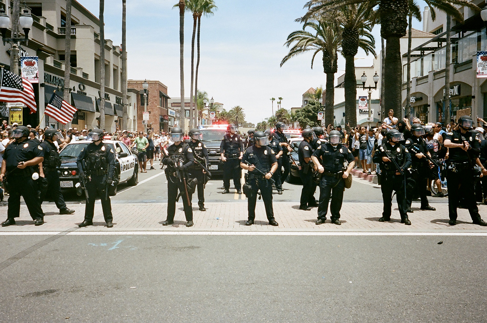 Protests, Partying, Politics: The Bronx Singer's Photos of Huntington ...