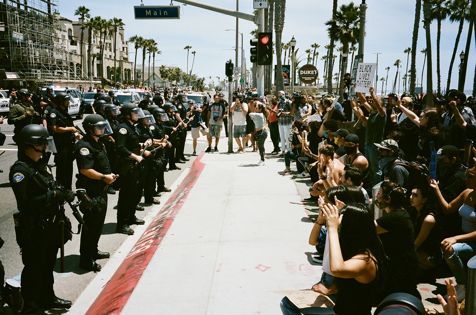 Protests, Partying, Politics: The Bronx Singer's Photos of Huntington ...